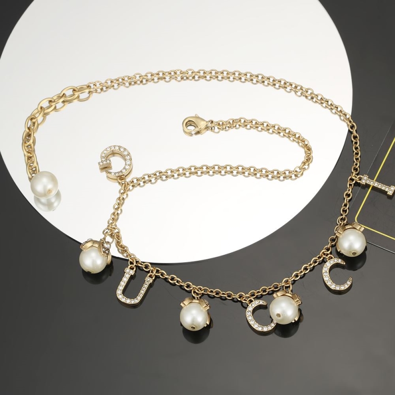 Gvc*1 necklaces